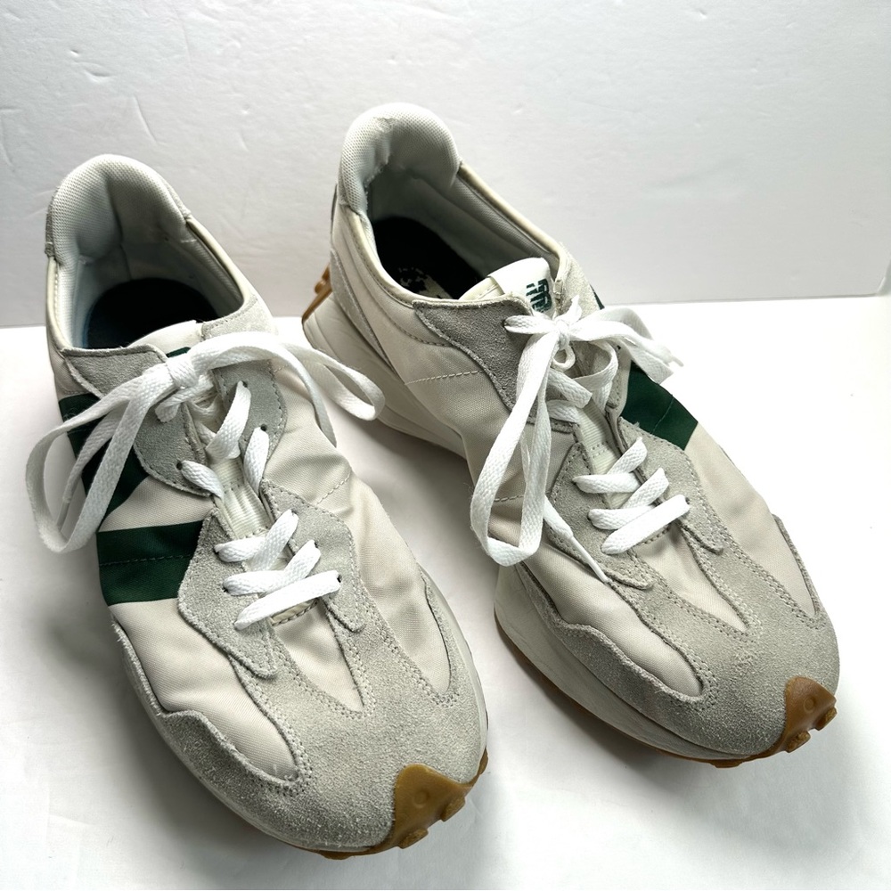 New Balance Men’s 327 Green Sneakers Size 12